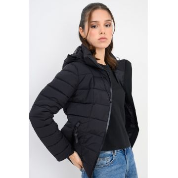 Jacheta regular fit cu gluga Bastia