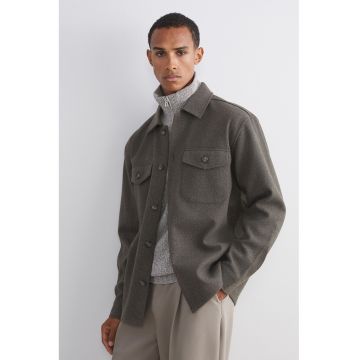 Jacheta regular-fit cu guler ascutit