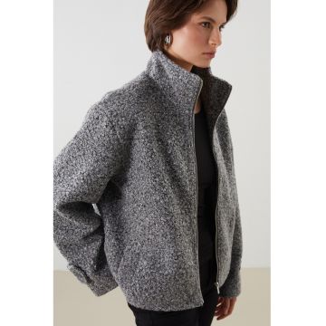 Jacheta supradimensionata cu fermoar