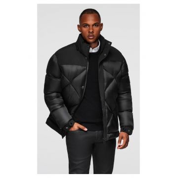 Geaca cu gluga si matlasare geometrica  OM-JAHP-0237