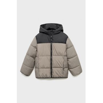 Geaca cu model colorblock