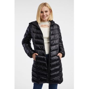 Geaca matlasata cu buzunare laterale