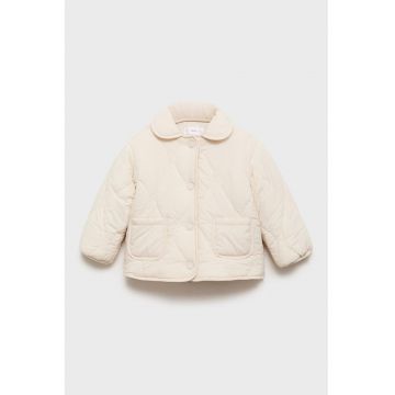 Geaca matlasata cu capsa