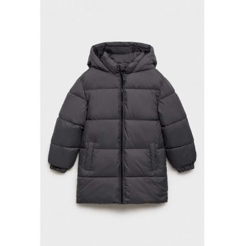 Geaca matlasata cu gluga