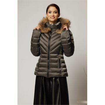 Geaca scurta gri cu blanita naturala la gluga