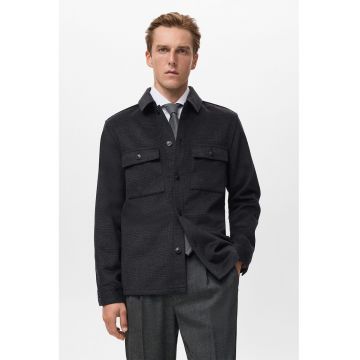 Jacheta-camasa cu buzunare cu clapa si model uni