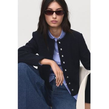 Jacheta cu model uni si nasturi