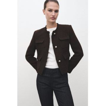 Jacheta cu nasturi