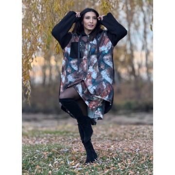 Jacheta dama neagra cu imprimeu colorat si buzunar aplicat