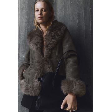 Jacheta de piele intoarsa ecologica cu garnituri de blana sintetica