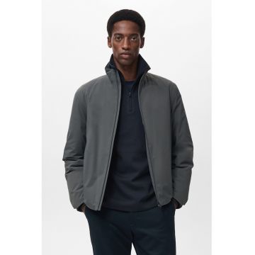 Jacheta matlasata cu guler inalt