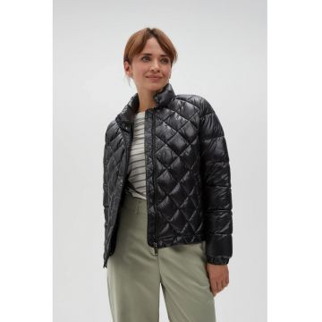 Jacheta scurta neagra cu quilt