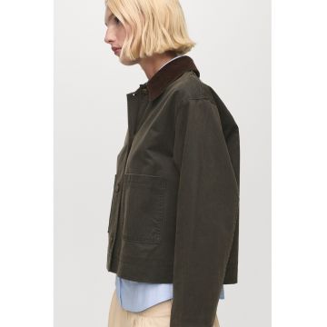 Jacheta uni cu nasturi