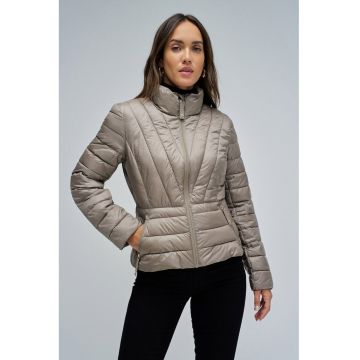 Jacheta usoara matlasata