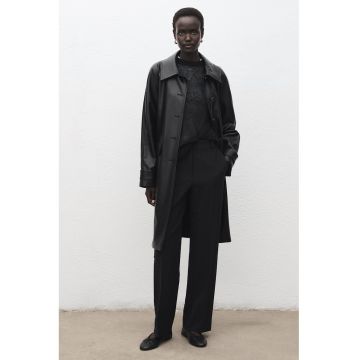 Palton din piele ecologica cu o curea in talie - Negru