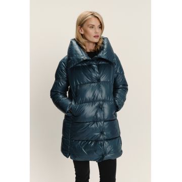 Geaca cu vatelina si guler supradimensionat