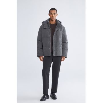 Geaca din reiat cu gluga