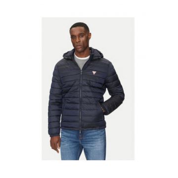 Geaca matlasata cu gluga