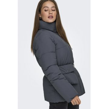 Geaca cu curea in talie