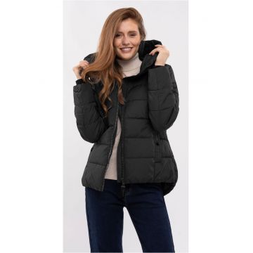 Geaca de iarna matlasata scurte - femei - gluga cu guler inalt -  J-Nevis - Neagra