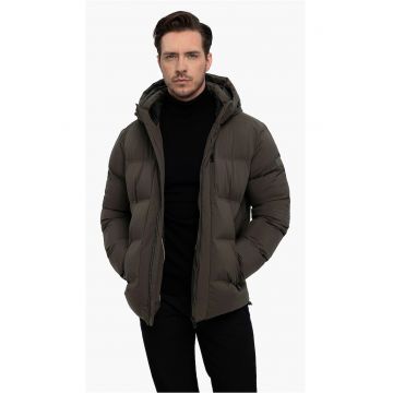 Geaca matlasata cu gluga detasabila - buzunare cu fermoar -  J-Turix - Maro