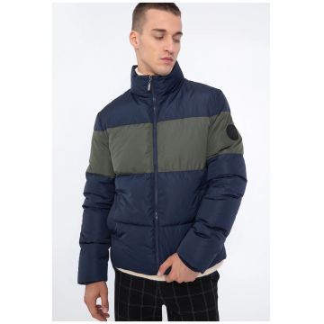 Jacheta barbati -  matlasata - bleumarin si verde - poliester