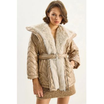 Paltoane si paltoane cu puf -  Femei - LUCCI Kapuca Faux Fur Detailed Jacket - Bej Natural -