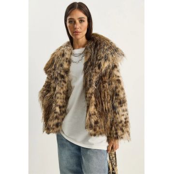 Palton scurt dama  supradimensionat - blana artificiala - imprimeu leopard - maro camel