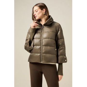 Geaca cu umplutura de puf