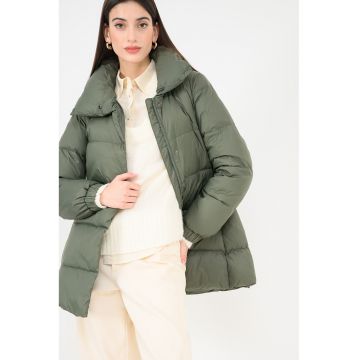 Geaca cu umplutura de puf