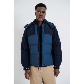 Geaca cu umplutura de puf si finisaj rezistent la apa Rockridge