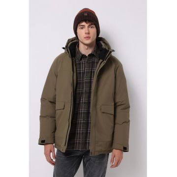 Geaca cu vatelina si finisaj rezistent la apa