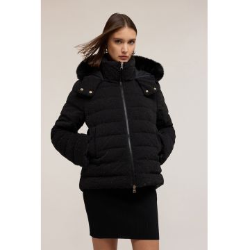 Geaca cu vatelina si gluga