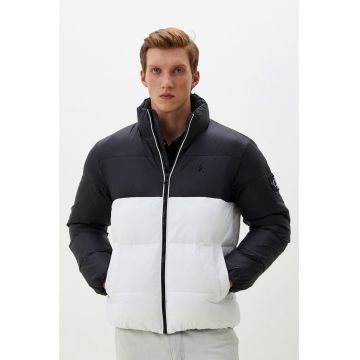 Geaca de iarna  J30J325584 Negru - Alb