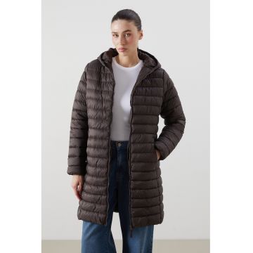 Geaca lunga cu vatelina si gluga