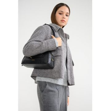 Jacheta cu guler ascutit