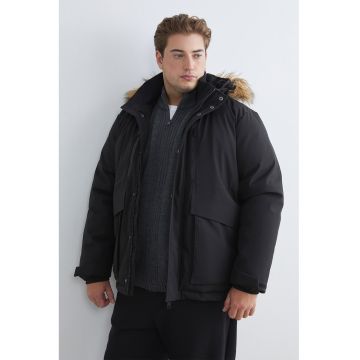 Geaca cu garnitura de blana sintetica