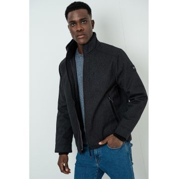 Geaca cu guler ridicat si captuseala matlasata