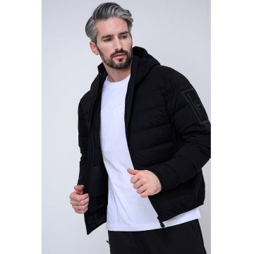 Geaca cu umplutura de puf si gluga Riplite