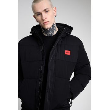 Geaca matlasata cu logo