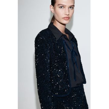 Jacheta crop cu aplicatii din paiete