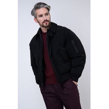 Jacheta cu vatelina si guler ascutit