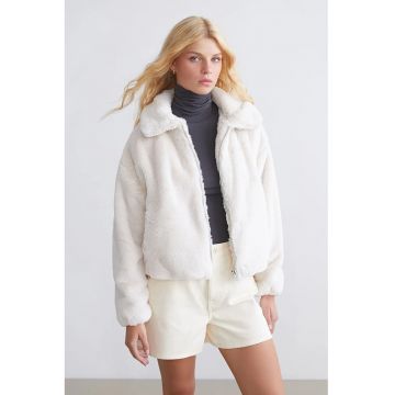 Palton din material teddy cu fermoar - Crem