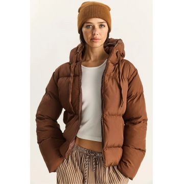 Geaca  cu gluga - maro - textil