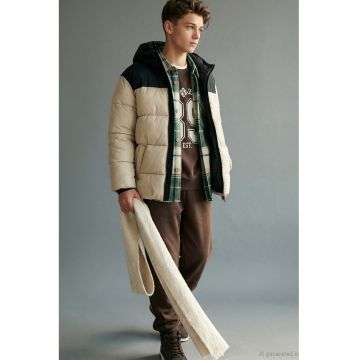 Geaca cu vatelina si gluga