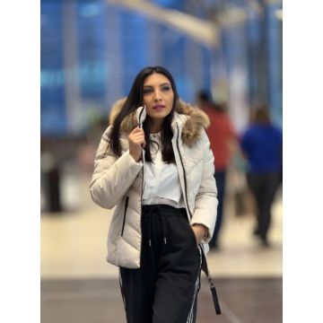 Geaca dama scurta crem cu blana naturala