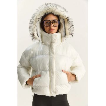 Geaca de puf matlasata cu gluga -  alb - textil