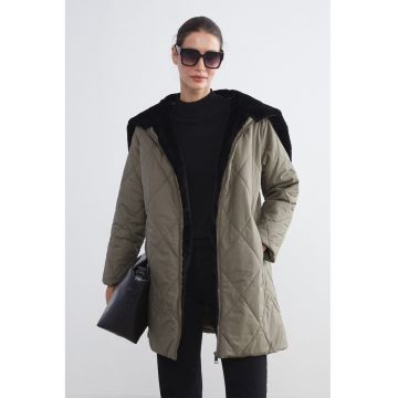 Geaca matlasata cu captuseala din blana sintetica Grace - Grej