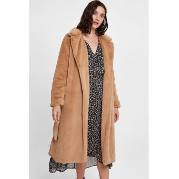 Palton lung din plus cu model petrecut - Maro camel