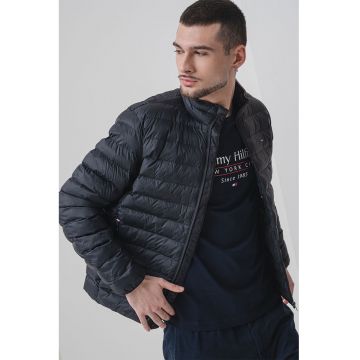 Geaca matlasata cu model pliabil - Negru stins